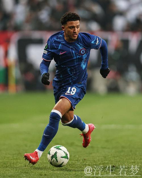 桑乔两传助攻马杜埃凯破门，乔治进球助切尔西3-0完胜华沙莱吉亚